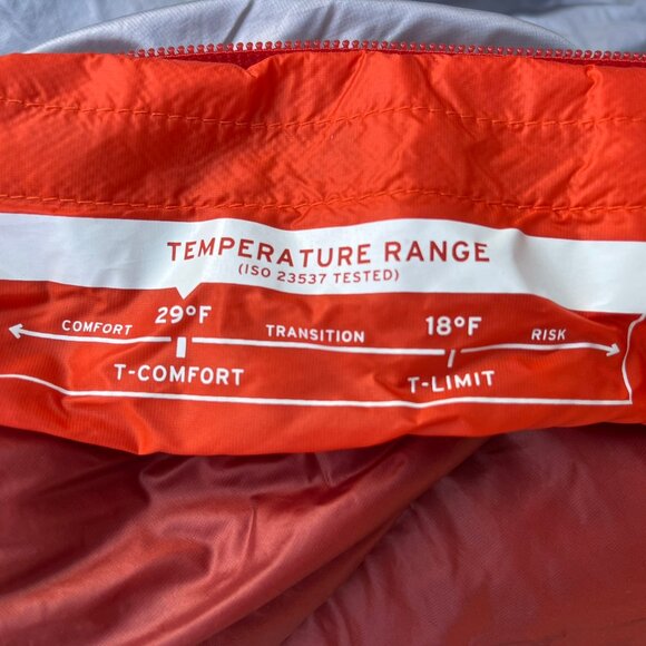 REI Magma 30F DOWN Sleeping Bag 850FP Ultralight 22oz. Womens Regular - Picture 6 of 9